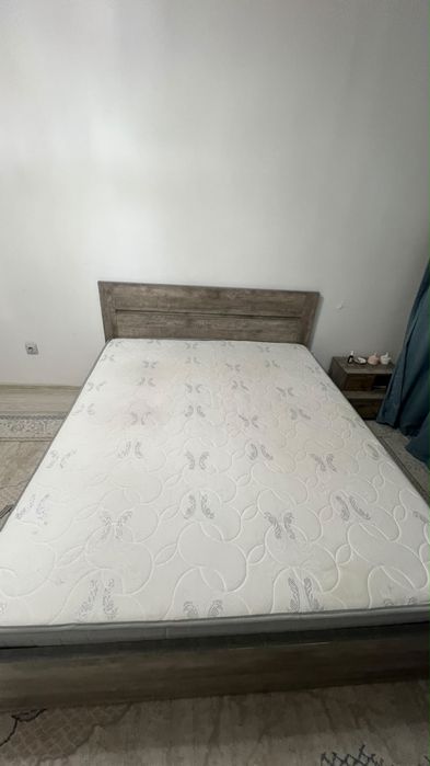 продается Кровать