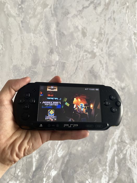PSP Приставка Продам