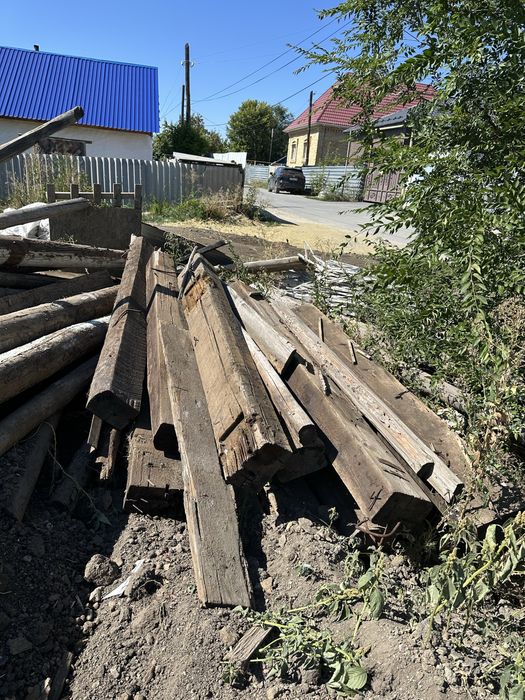 Столбы , шпалы, длина разная дрова бесплатно