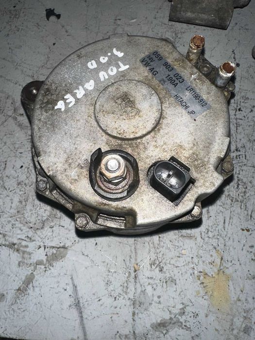 Alternator Volkswagen Touareg 7L 3.0 TDI BKS 059903023 190A racire apa