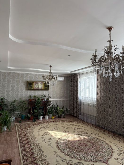 Уй сатылады 5 бөлме