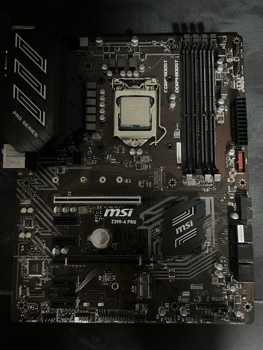 I5 9600K, placa de baza msi z390-A pro si Cooler