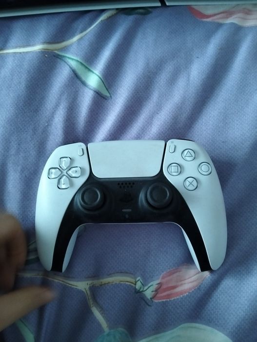 Vând ps5 slime digital