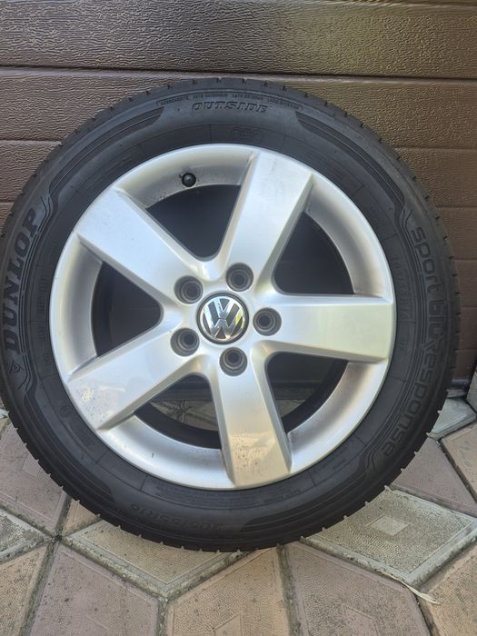 Jante Aliaj Originale VW R16 5x112 + Anvelope Vară Dunlop 205/55 R16