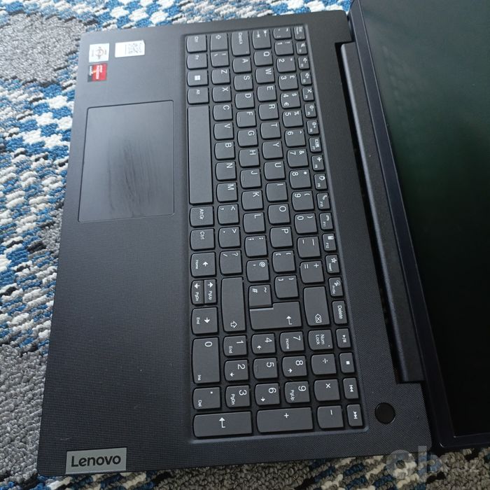 Lenovo V15 G4 AMN - Type 82YU