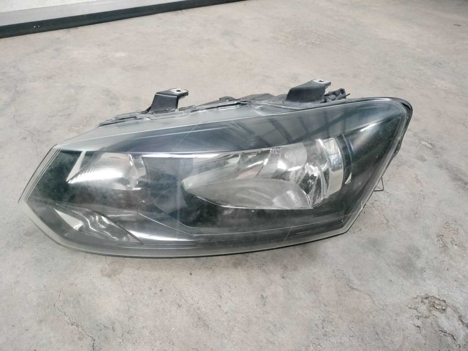 Far original stânga Vw Polo model 2009-2014