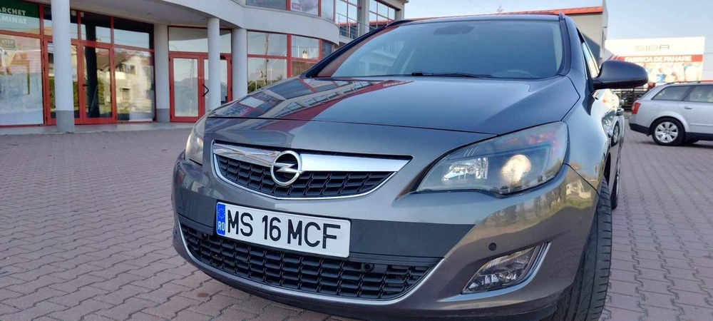 Opel astra j an 2011  motor 1,7cdti 125cp