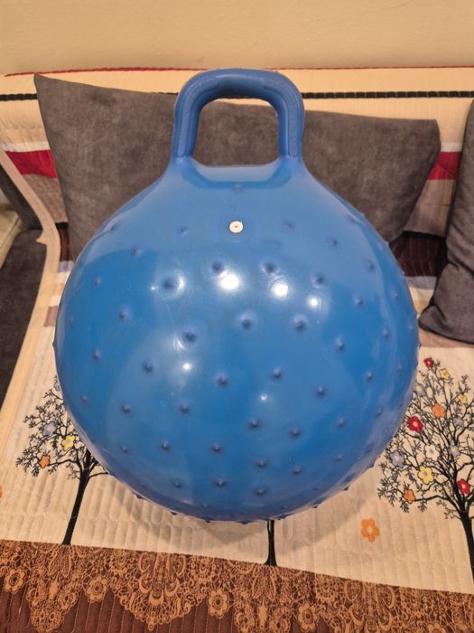 Продам детский фитбол б/у