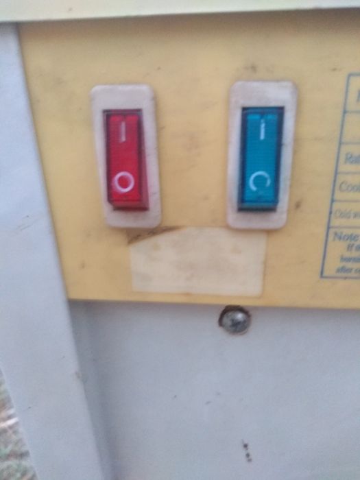 Деспенсер за вода .