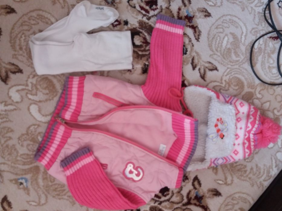 Срочно!Куртка на девочку 2 г,штаны, шапка, колготки!