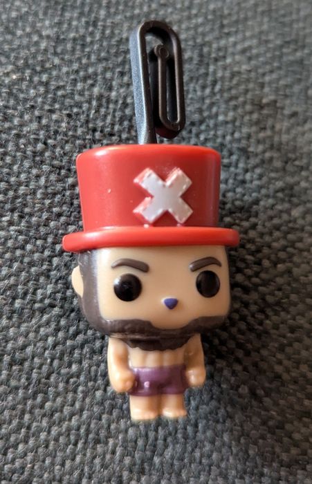 Kinder joy one piece Wapol, Monkey D. Luffy,  Laboon, Bandai One Piece Devil Fruit, Nefertari Vivi,Loki, Tony Tony Buggy the Clown, TonyChopper zipper