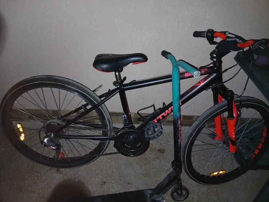 Vand bicicleta bt.win rockrider 500 de piese dau poze in pv