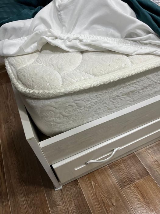 Продается кровать