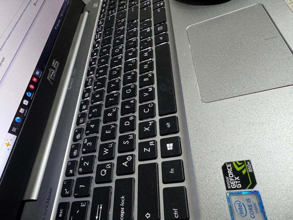 Ноутбук настольный