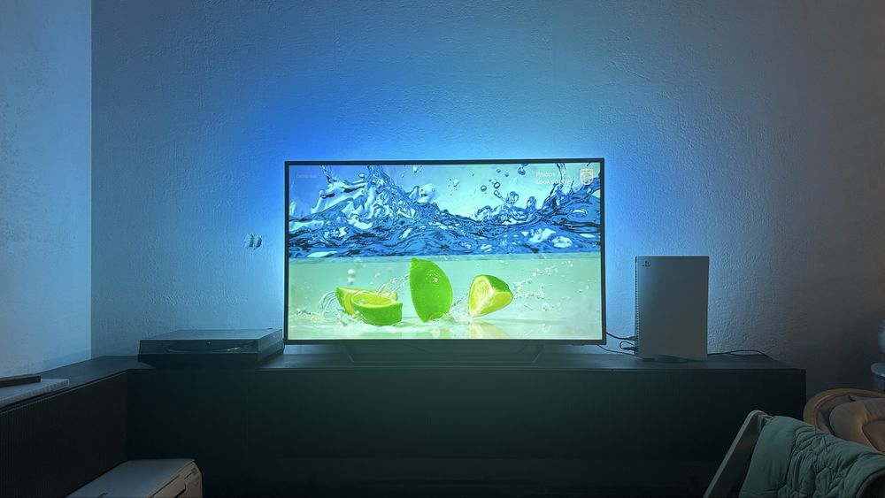 55" Philips 4K Ultra HD Android TV с 3-странен Ambilight