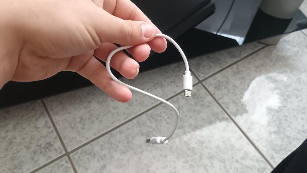 Vând PS 4 slim 500Gb+ jocuri+ maneta