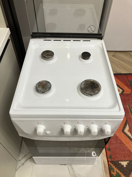 Газовая плита продам