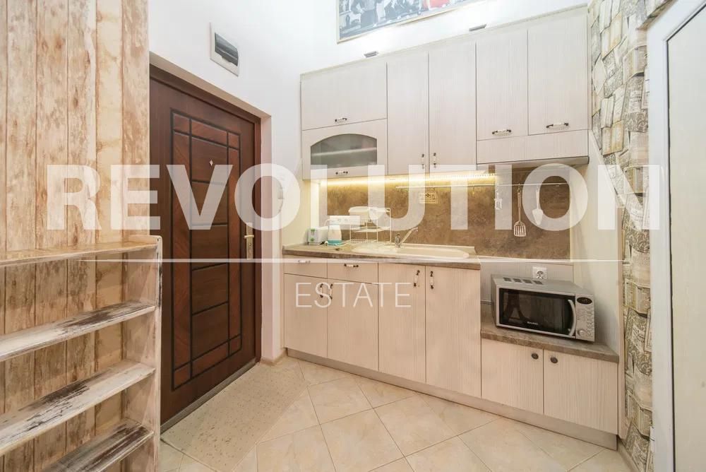 Дава се под наем Едностаен апартамент в Варна, Център - 40 кв.м за 425 € - Снимка #5