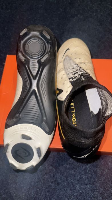 vand ghete de fotbal nike phantom 41