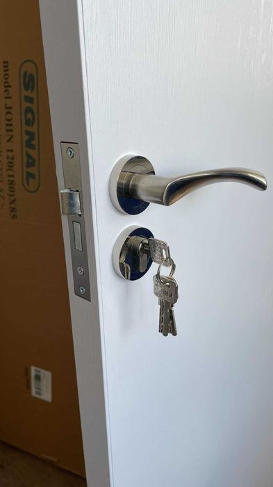 интериорна врата с каса - нови, 198/80 см