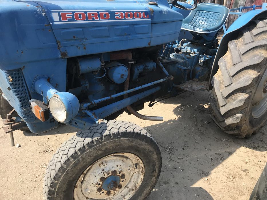 Tractor Ford 3000