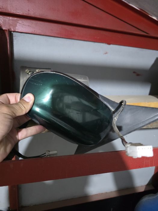 Мазда птичкага айна бар