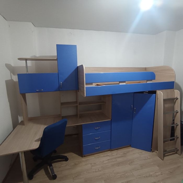 Продам стенку с кроватью