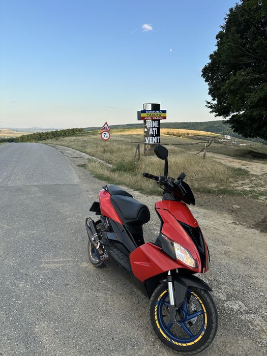 Scuter aprilia sr 50