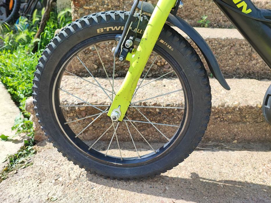 Детски велосипед B-Twin 16" внос от Швейцария