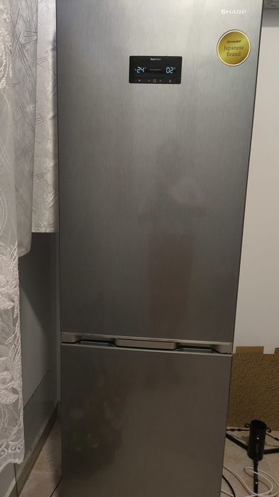 Combină frigorifică SHARP