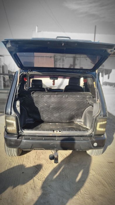 Lada Niva 4x4 sotiladi