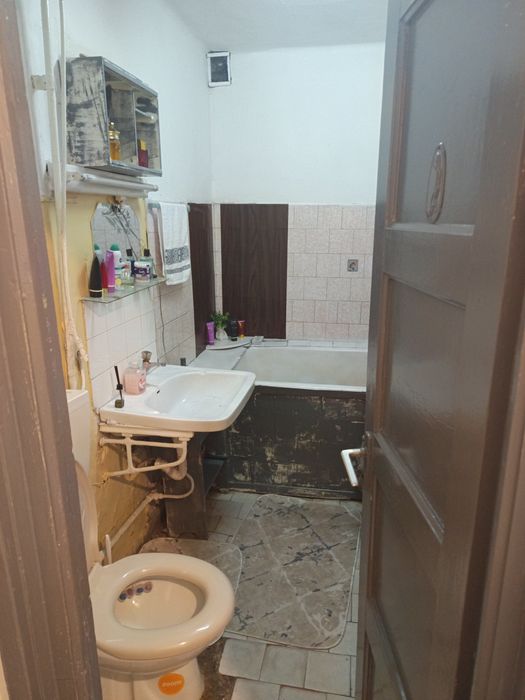 De vânzare apartament in Baiut