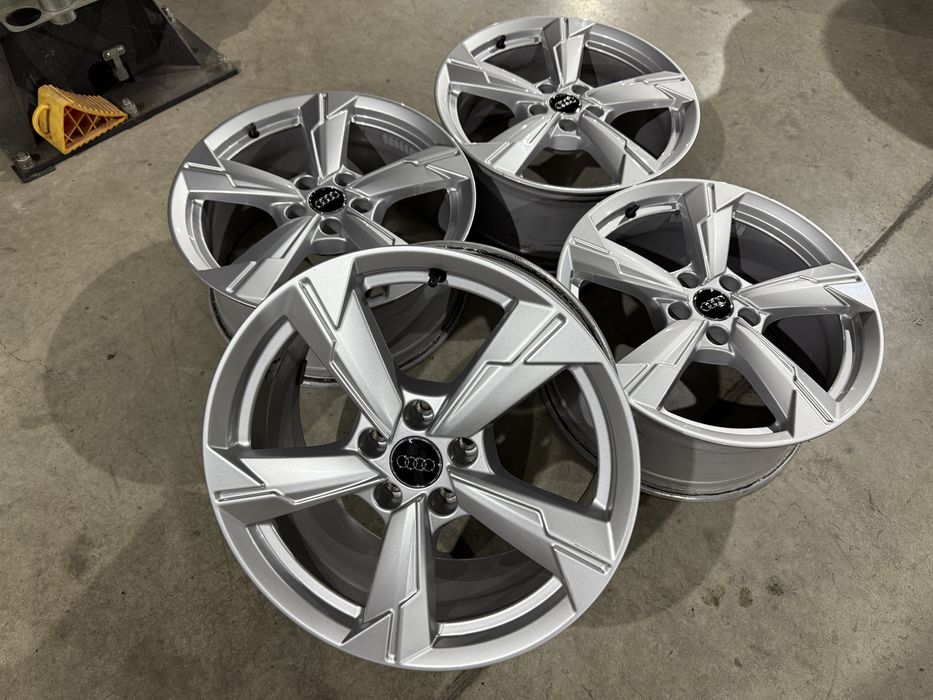 4бр. КАТО НОВИ 18” ОРИГИНАЛНИ Джанти 5х112 за -AUDI/VAG- 8Jx18H2, ET39