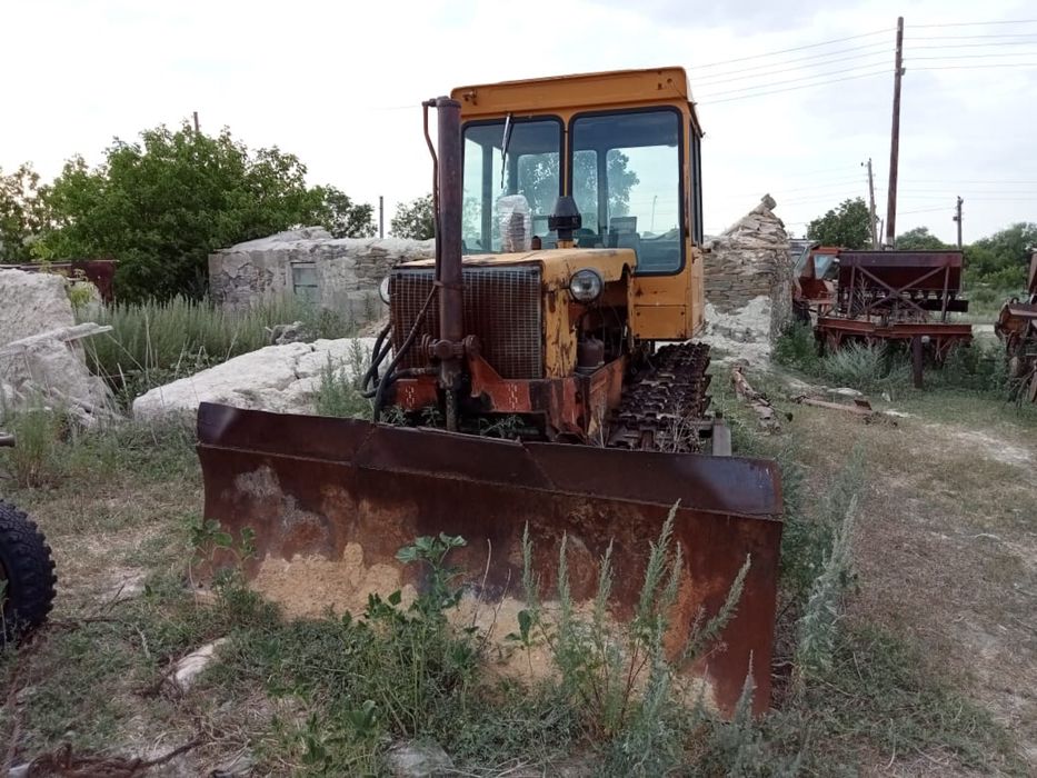 Продам бульдозер