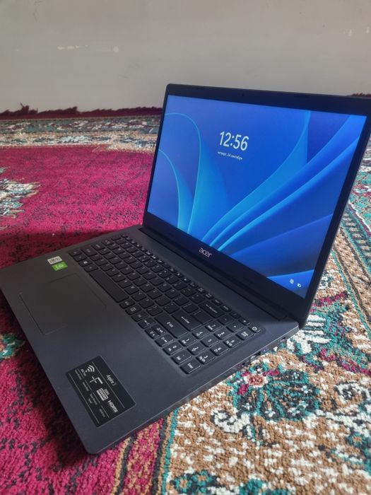 Acer noutbuk sotiladi.