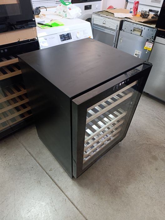 Хладилна Витрина за вграждане FRILEC