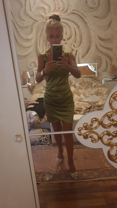 Нова българска парти тежък сатен рокля.