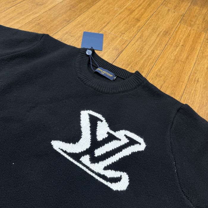 pulover Louis vuitton negru