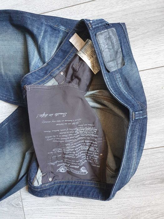 Blugi DIESEL "Thavar" Slim - Marime W34 L32 (Talie 89 cm)