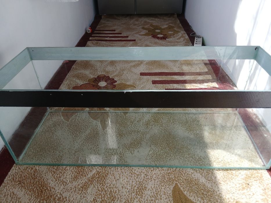 Acvariu pentru pești 80 de litri