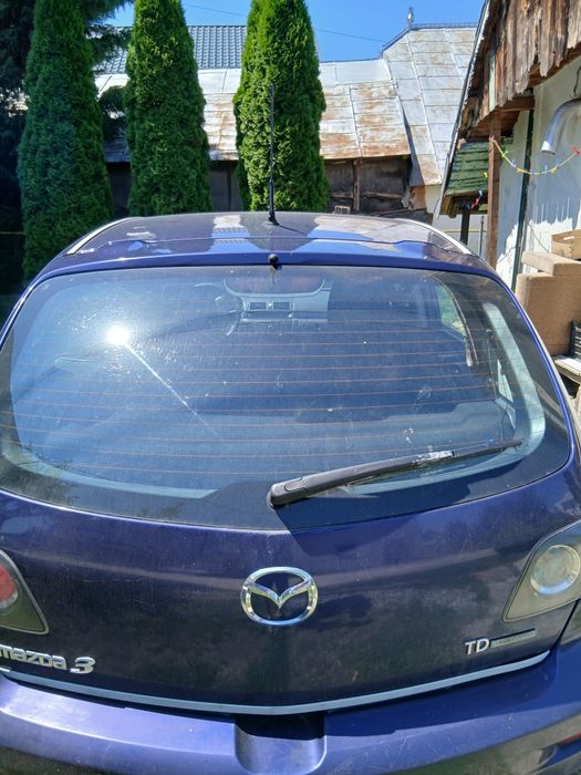 MAZDA 3 2006 — imagine 2