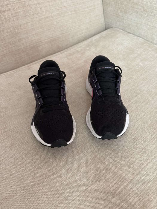 Дамски маратонки Nike Air Zoom Vomero