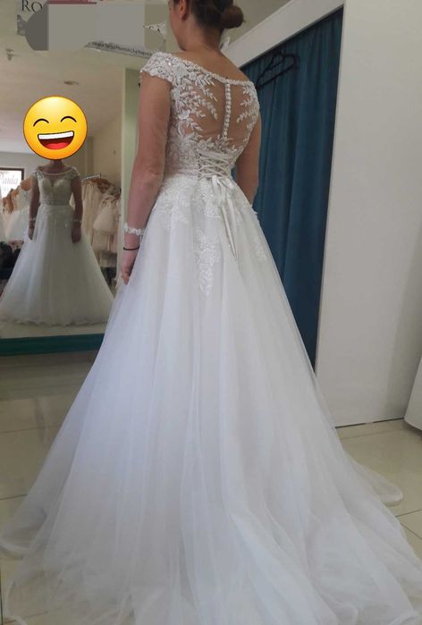 Vand rochie de mireasa