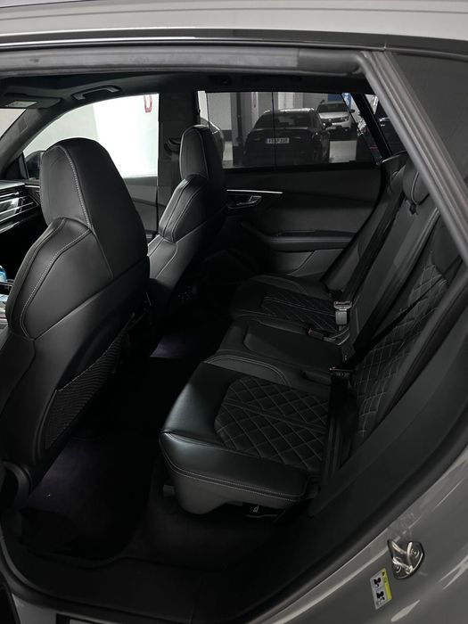 Audi Q8 competition plus s line