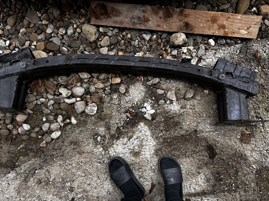 Armătură față honda cr v.