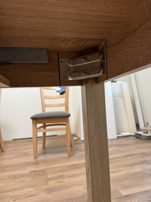 Дървена разтегателна маса