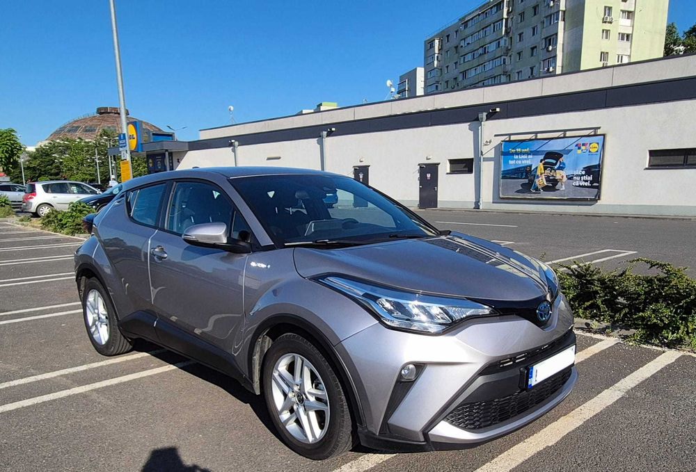 TOYOTA C-HR 2021 — imagine 3