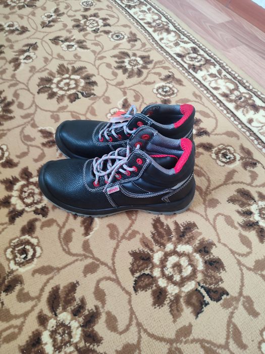 Продам спец одежду