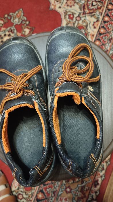 Рабочие ботинки.Кожанные