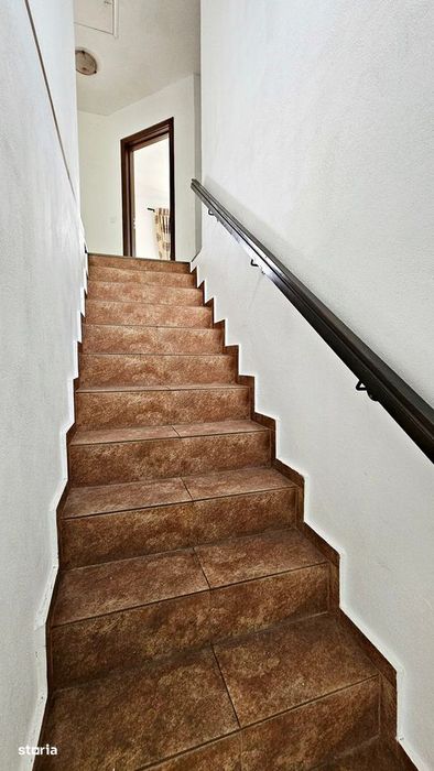 Vila noua-Sanpetru Dealul Lempes, zona verde si linistita.